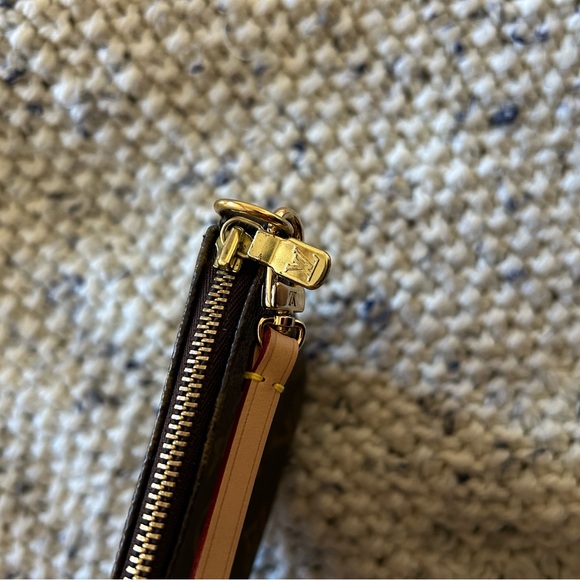 Louis Vuitton Monogram Pochette Accessories - Picture 6 of 11